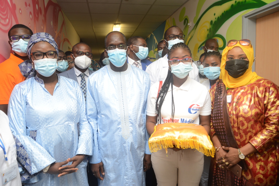 HOPITAL DALAL JAMM DE GUEDIAWAYE: Carrefour Médical installe avec succès l’’IRM de marque Hitachi HOPITAL DALAL JAMM DE GUEDIAWAYE: Carrefour Médical installe avec succès l’’IRM de marque Hitachi