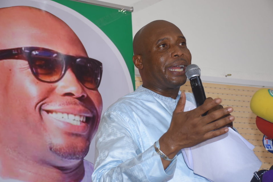 Recettes de sa commune, politique, mairie: Barth assomme le régime, tire à boulet rouges sur l'opposition et se déclare candidat à la mairie de dakr Recettes de sa commune, politique, mairie: Barth assomme le régime, tire à boulet rouges sur l'opposition et se déclare candidat à la mairie de dakr