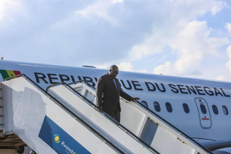 AVION DE COMMANDEMENT: Abdou Mbacké Dolly et Cheikh Bamba Dièye écrivent à Sidiki Kaba AVION DE COMMANDEMENT: Abdou Mbacké Dolly et Cheikh Bamba Dièye écrivent à Sidiki Kaba