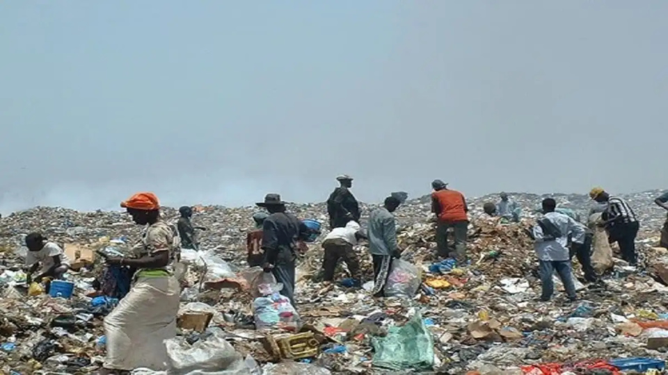 REHABILITATION DE LA DECHARGE DE MBEUBEUSS: L’Etat embrouillé par une mafia italienne ? REHABILITATION DE LA DECHARGE DE MBEUBEUSS: L’Etat embrouillé par une mafia italienne ?