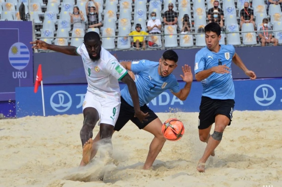 COUPE DU MONDE BEACH SOCCER  Le Sénégal pulvérise l’Uruguay (6-1) pour sa première sortie