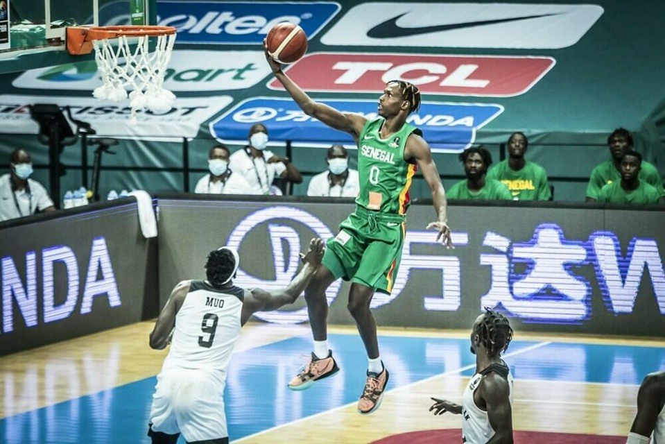AFROBASKET KIGALI 2021 : SENEGAL 104-75 SOUDAN DU SUD Le Sénégal passe en quart avant son dernier match AFROBASKET KIGALI 2021 : SENEGAL 104-75 SOUDAN DU SUD Le Sénégal passe en quart avant son dernier match