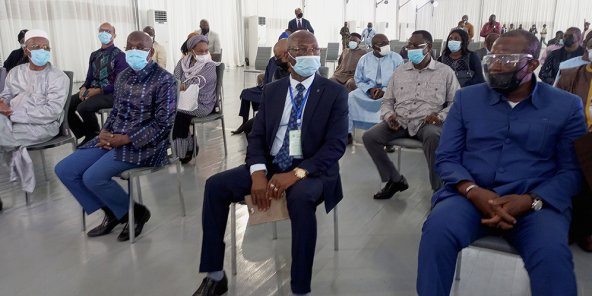 GUINÉE, 24 HEURES APRÈS LE COUP D’ÉTAT: Les ministres d’Alpha Condé font allégeance aux putschistes