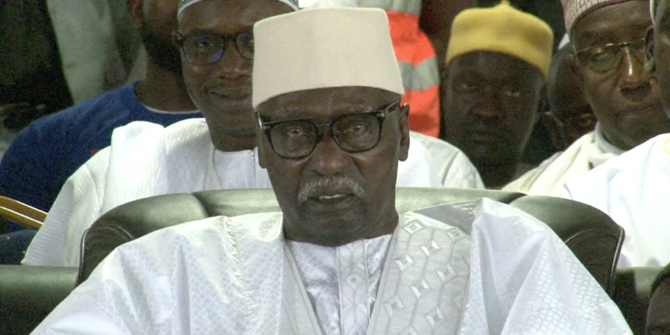 Les recommandations de Serigne Babacar Sy Mansour: "commémorez le Mawlid dans l'initimté, par la prière, la lecture du Saint Coran, les invocations, le repentir et le retour scrupuleux à Dieu" Les recommandations de Serigne Babacar Sy Mansour: "commémorez le Mawlid dans l'initimté, par la prière, la lecture du Saint Coran, les invocations, le repentir et le retour scrupuleux à Dieu"