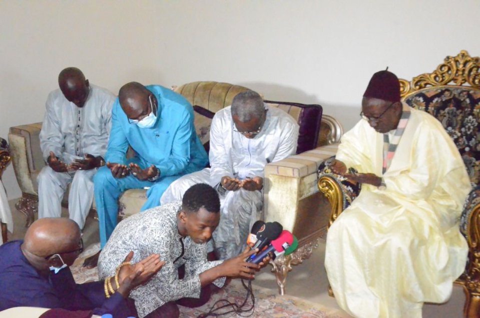 Gamou 2021 :Visite du coordonnateur national de l’UCG Mass Thiam qui déploie des agents et du matériel de nettoiement à Thies et Ndiassane Gamou 2021 :Visite du coordonnateur national de l’UCG Mass Thiam qui déploie des agents et du matériel de nettoiement à Thies et Ndiassane