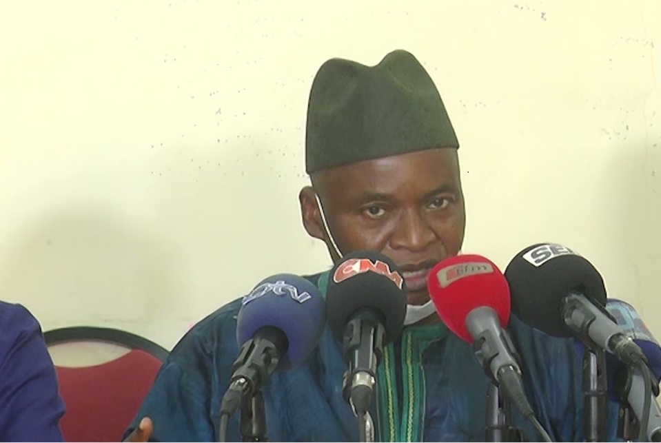 MATERIALISATION DES ENGAGEMENTS DE L’ETAT Les enseignants affiliés à la Csa aussi tapent du poing sur la table MATERIALISATION DES ENGAGEMENTS DE L’ETAT Les enseignants affiliés à la Csa aussi tapent du poing sur la table