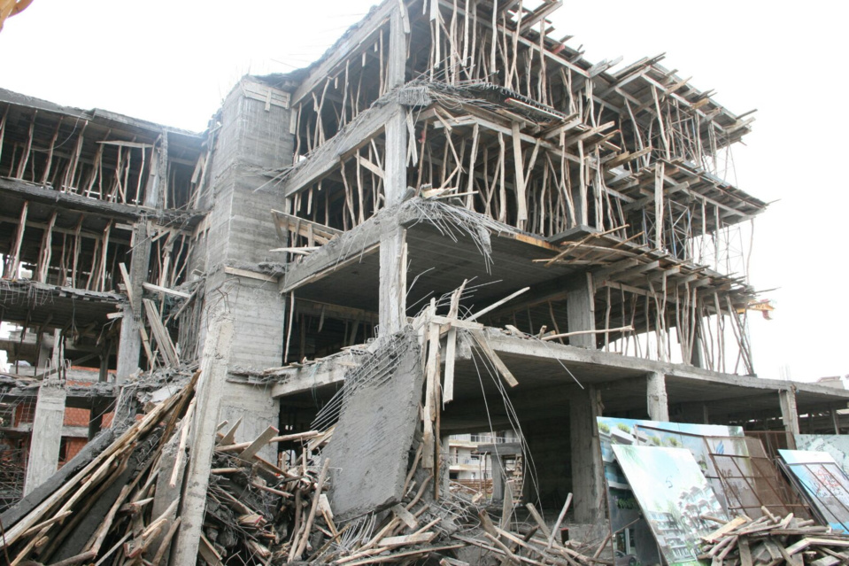 Causes et solutions des effondrements de bâtiments: le comité technique plaide pour l'interdiction de fabrication, de commercialisation et de pose des hourdis