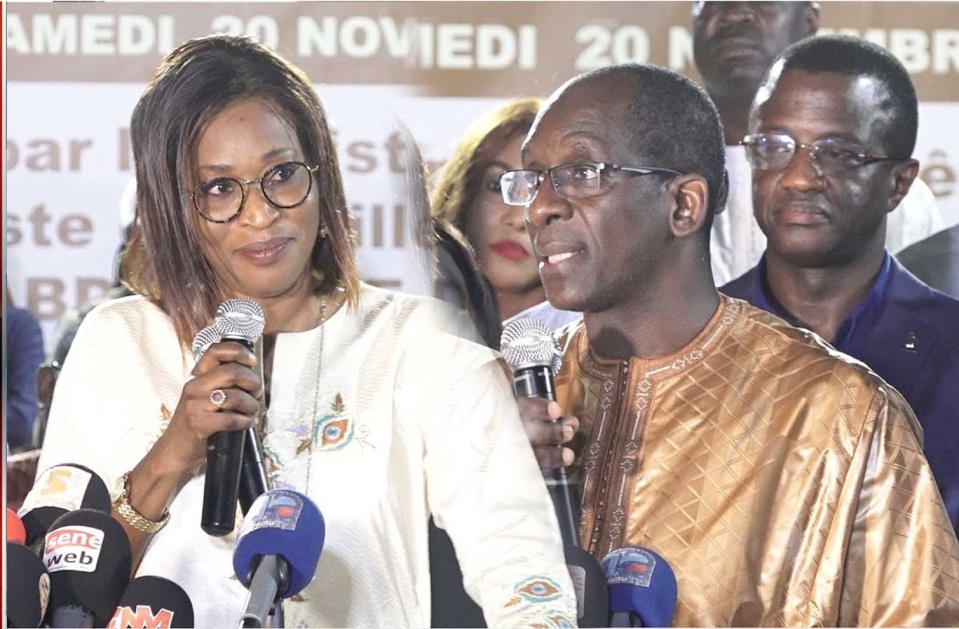 ABDOULAYE DIOUF SARR VOIT DEJA ZAHRA A LA MAIRIE DE SICAP «Inchallah, Mme le Ministre, au soir du 23 janvier 2022, vous serez maire des Sicap» ABDOULAYE DIOUF SARR VOIT DEJA ZAHRA A LA MAIRIE DE SICAP «Inchallah, Mme le Ministre, au soir du 23 janvier 2022, vous serez maire des Sicap»