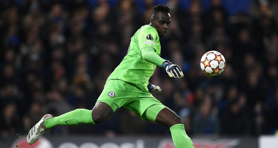 PRESENTE SUR L’AFFICHE THE BEST FIFA AVEC UN MAILLOT D’ENTRAINEMENT: Édouard Mendy pousse un coup de gueule PRESENTE SUR L’AFFICHE THE BEST FIFA AVEC UN MAILLOT D’ENTRAINEMENT: Édouard Mendy pousse un coup de gueule
