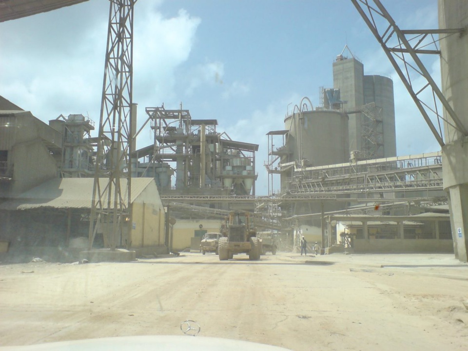 «PLAN CLIMAT» DE LA PREMIERE CIMENTERIE DU SENEGAL: Sococim Industries construit une nouvelle ligne de production de 10.000 tonnes de ciment par jour et prévoit de passerà 7 millions de tonnes par an de ciment bas carbone «PLAN CLIMAT» DE LA PREMIERE CIMENTERIE DU SENEGAL: Sococim Industries construit une nouvelle ligne de production de 10.000 tonnes de ciment par jour et prévoit de passerà 7 millions de tonnes par an de ciment bas carbone