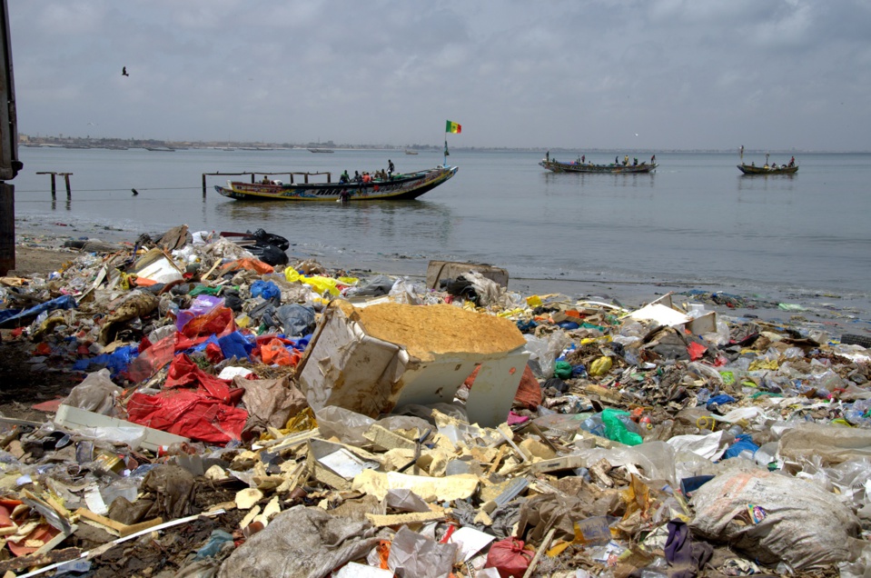 VERNISSAGE EXPOSITION SUR LA POLLUTION DE LA BAIE DE HANN :Les photographes Cheikh Tidiane Ndiaye et Abdou Cissé retracent en images des années d’agression de la baie VERNISSAGE EXPOSITION SUR LA POLLUTION DE LA BAIE DE HANN :Les photographes Cheikh Tidiane Ndiaye et Abdou Cissé retracent en images des années d’agression de la baie