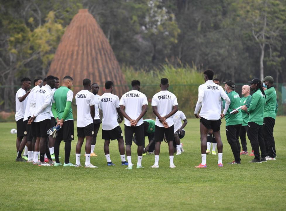 ZERO CAS COVID-19, JOUEURS ET STAFF TECHNIQUE TOUS NEGATIFS: La tanière affiche la forme avant Malawi ce mardi ZERO CAS COVID-19, JOUEURS ET STAFF TECHNIQUE TOUS NEGATIFS: La tanière affiche la forme avant Malawi ce mardi