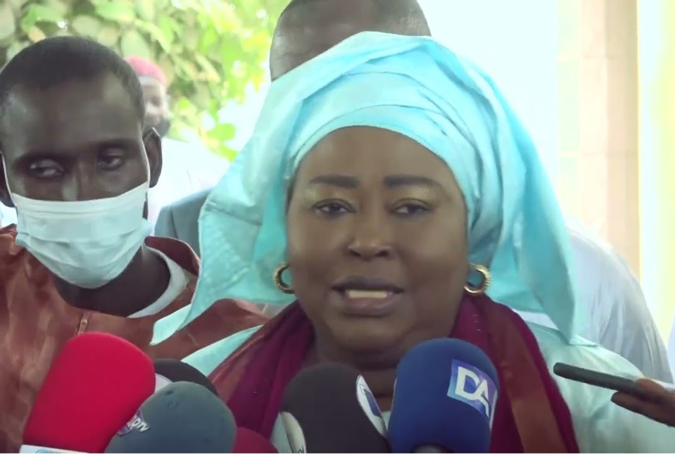 PASSATION DES SERVICE A LA PATTE D’OIE: Maïmouna Dièye signe «avec des réserves» PASSATION DES SERVICE A LA PATTE D’OIE: Maïmouna Dièye signe «avec des réserves»