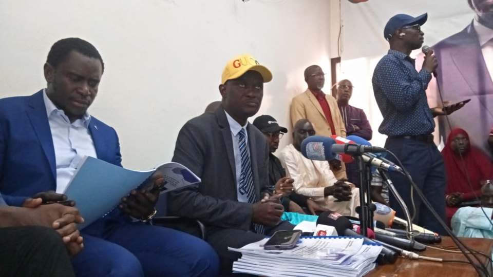 MARCHE DE L’OPPOSITION DE PIKINE POUR DENONCER LE HOLD-UP ELECTORAL: Les leaders absents, Cheikh Dieng et Lamine Guèye promettent d’aller déloger Timbo et Diarra la prochaine fois MARCHE DE L’OPPOSITION DE PIKINE POUR DENONCER LE HOLD-UP ELECTORAL: Les leaders absents, Cheikh Dieng et Lamine Guèye promettent d’aller déloger Timbo et Diarra la prochaine fois