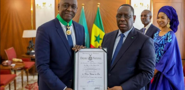 Makhtar Diop, Commandeur dans l'Ordre national du Lion