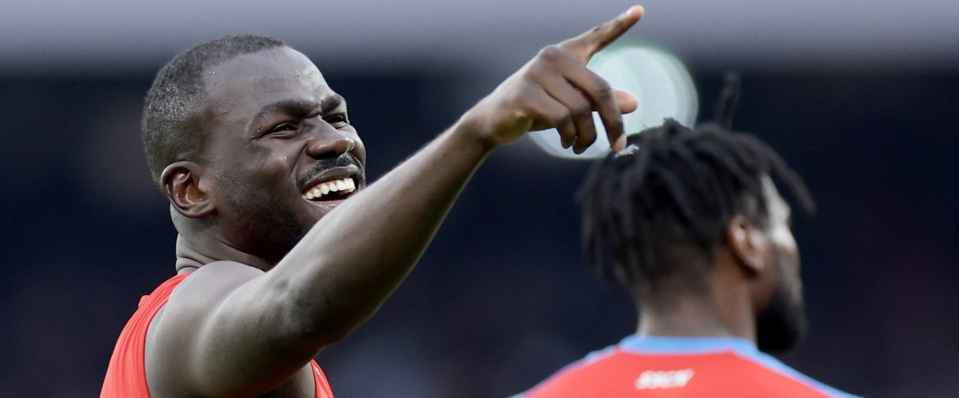 A KOULIBALY APRES LES ABUS RACISTES :L’Atalanta indignée, promet d’identifier et de sanctionner l’auteur, Marten de Roon demande pardon à Koulibaly au nom des «vrais» supporters A KOULIBALY APRES LES ABUS RACISTES :L’Atalanta indignée, promet d’identifier et de sanctionner l’auteur, Marten de Roon demande pardon à Koulibaly au nom des «vrais» supporters