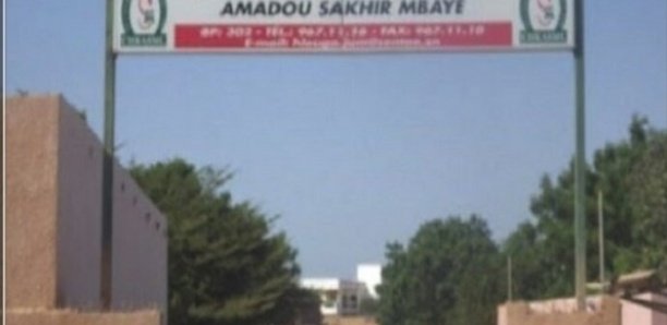 Louga : Les travailleurs de l'hôpital Amadou Sakhir Mbaye en sit-in pour réclamer la libération des sages-femmes arrêtées