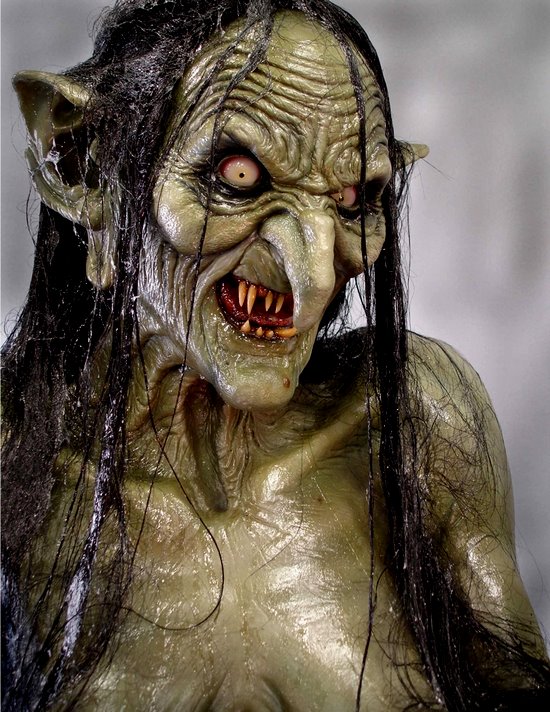 TAXÉE DE SORCIÈRE, TOUT LE VOISINAGE LA FUIT:  Astou Guèye traîne en justice ses deux voisines qui ont répandu la nouvelle dans le quartier