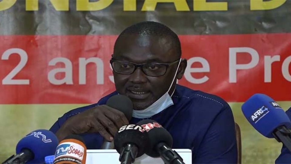 PAPE MOMAR LO, VICE-PRESIDENT DE LA LSFP CHARGE DES COMPETITIONS ET DE LA COMMUNICATION :«On va finir la saison en beauté à Ziguinchor, ce dimanche» PAPE MOMAR LO, VICE-PRESIDENT DE LA LSFP CHARGE DES COMPETITIONS ET DE LA COMMUNICATION :«On va finir la saison en beauté à Ziguinchor, ce dimanche»