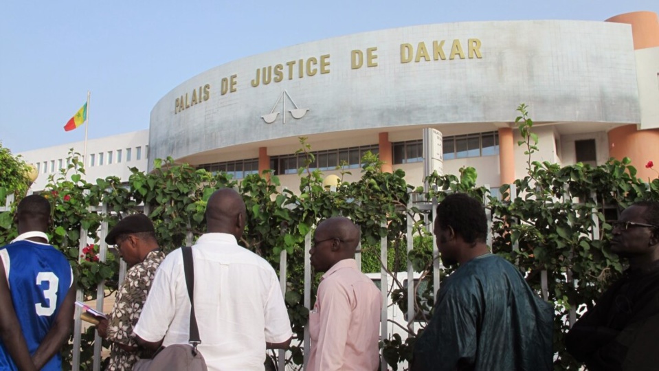 TENTATIVE D’ATTENTATS DÉJOUÉE :Comment Mor Guèye, les Groupes «Force spéciale» et «Black Panthère» ont failli mettre Dakar à feu et à sang TENTATIVE D’ATTENTATS DÉJOUÉE :Comment Mor Guèye, les Groupes «Force spéciale» et «Black Panthère» ont failli mettre Dakar à feu et à sang