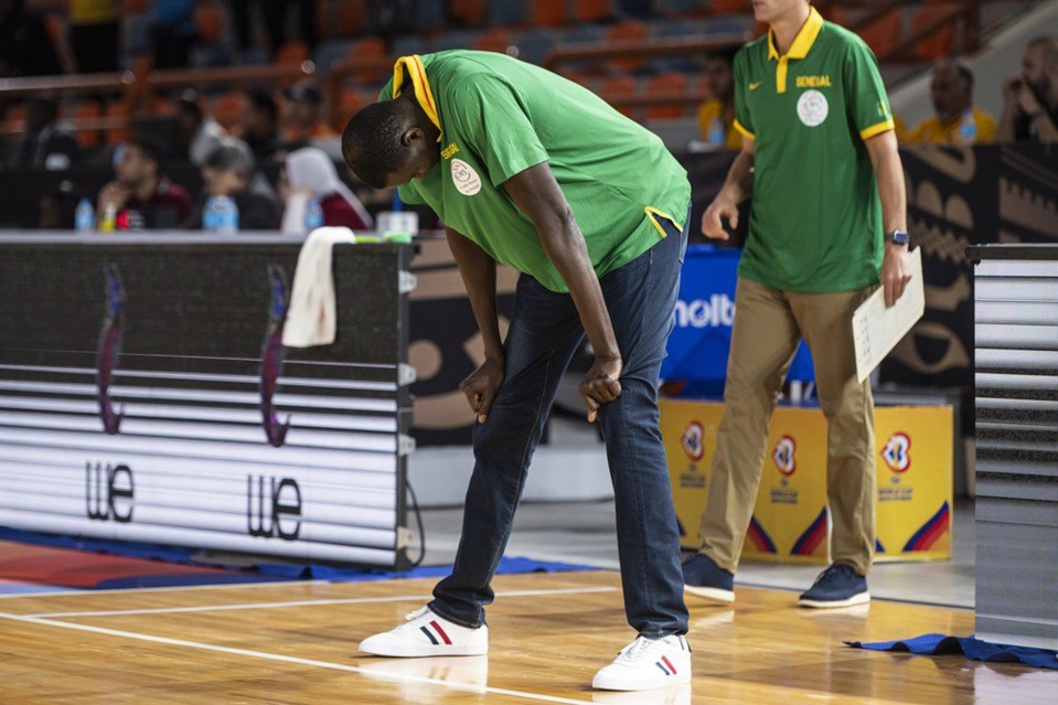 LES LIONS DU BASKET DESORMAIS SANS ENTRAINEUR :Boniface Ndong remercié hier LES LIONS DU BASKET DESORMAIS SANS ENTRAINEUR :Boniface Ndong remercié hier