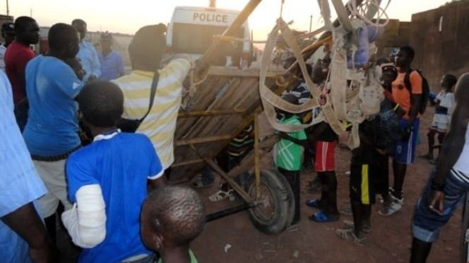 SANGLANTE BAGARRE A THIAROYE GARE: Le charretier assène trois coups de tesson de bouteille à son collègue qui frôle la mort