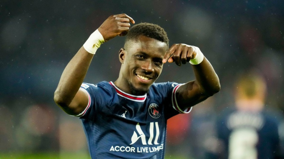 ANNONCE À EVERTON: Gana Guèye secoue la toile en publiant une vidéo où il passe du bon temps en famille ANNONCE À EVERTON: Gana Guèye secoue la toile en publiant une vidéo où il passe du bon temps en famille