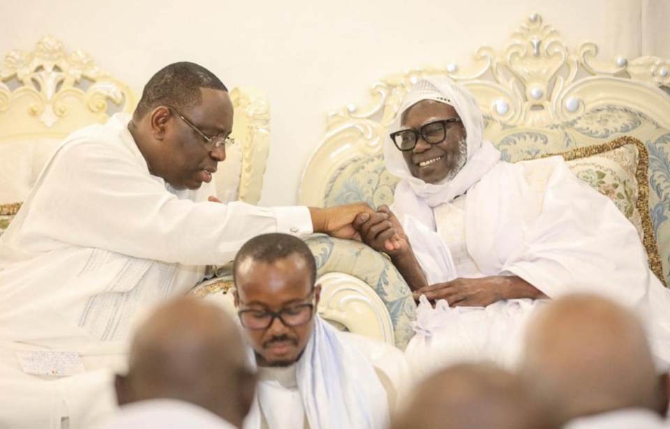 VISITE DU PRESIDENT MACKY SALL AU KHALIFE GENERAL SERIGNE MOUNTAKHA MBACKE :Macky Sall s’inscrit dans le temps de l’action et s’en prend à ses détracteurs VISITE DU PRESIDENT MACKY SALL AU KHALIFE GENERAL SERIGNE MOUNTAKHA MBACKE :Macky Sall s’inscrit dans le temps de l’action et s’en prend à ses détracteurs
