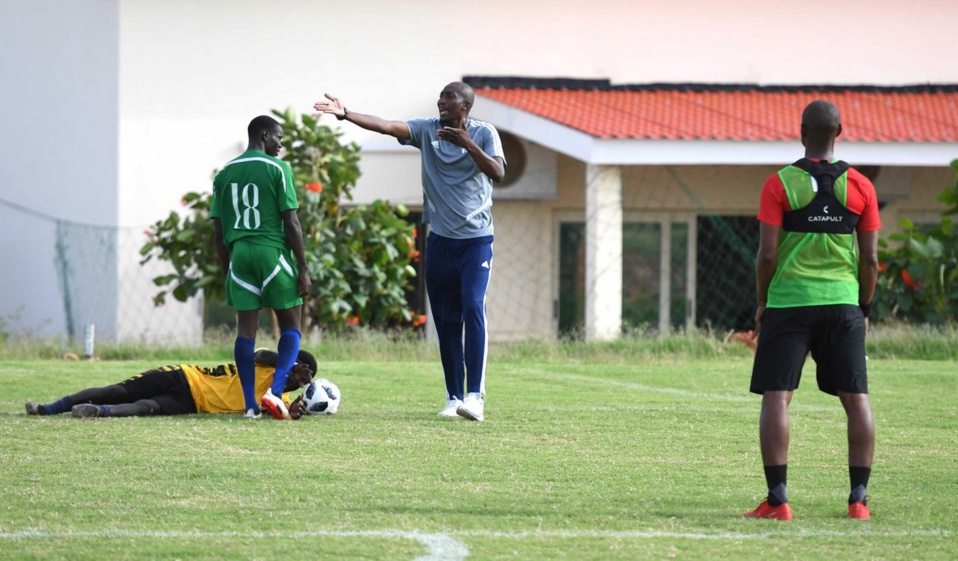 PRÉPARATION COUPE DU MONDE QATAR 2022: Les journalistes à l’école de l’arbitrage