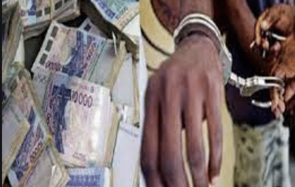 Trafic de faux billets : le fils de Mbaye Ndiaye et Cie placés sous mandat de dépôt