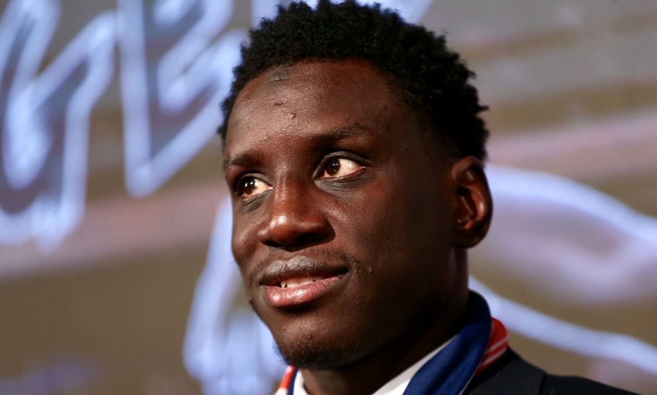 Demba Bâ encourage ses jeunes frères Demba Bâ encourage ses jeunes frères