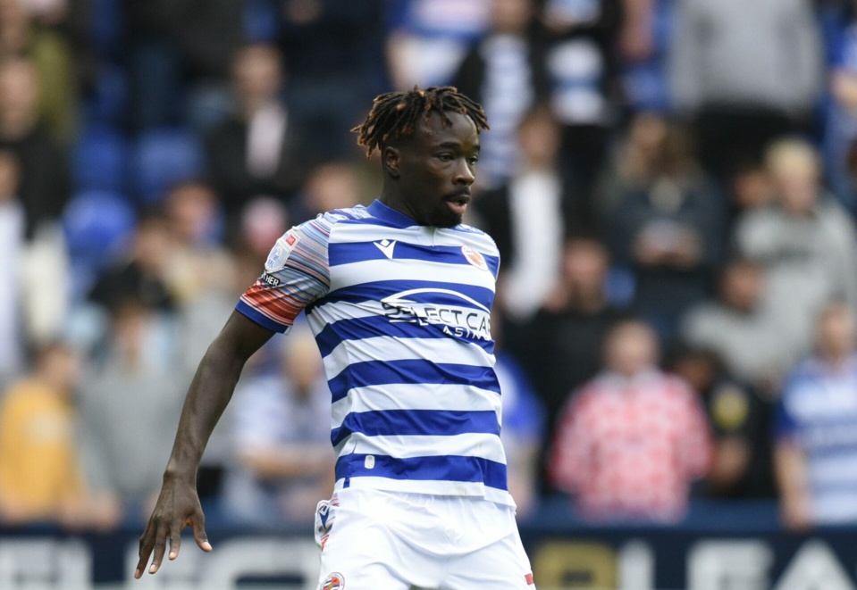 READING FC PROLONGE LE CONTRAT DU DÉFENSEUR SÉNÉGALAIS: Amadou Mbengue s'engage pour l'avenir chez les Royals READING FC PROLONGE LE CONTRAT DU DÉFENSEUR SÉNÉGALAIS: Amadou Mbengue s'engage pour l'avenir chez les Royals