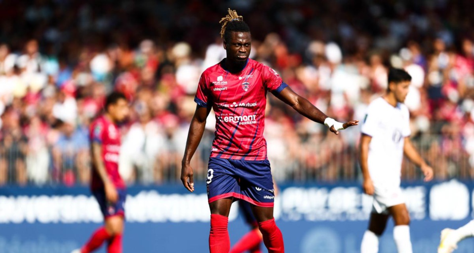 AGENT LIBRE :Grenoble signe Arial Mendy AGENT LIBRE :Grenoble signe Arial Mendy