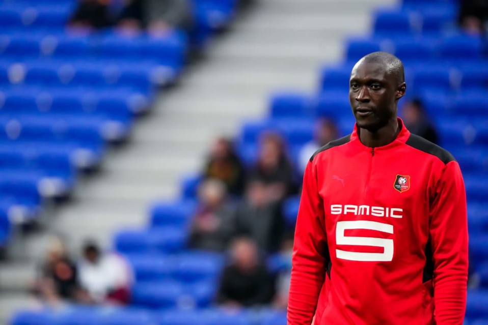 RENNES : LE COUP DE GUEULE DE ALFRED GOMIS SUR SA SITUATION « Je m’entraîne tous les jours avec mes coéquipiers, mais je sais d’avance que le jour du match, je ne pourrai pas être appelé » RENNES : LE COUP DE GUEULE DE ALFRED GOMIS SUR SA SITUATION « Je m’entraîne tous les jours avec mes coéquipiers, mais je sais d’avance que le jour du match, je ne pourrai pas être appelé »