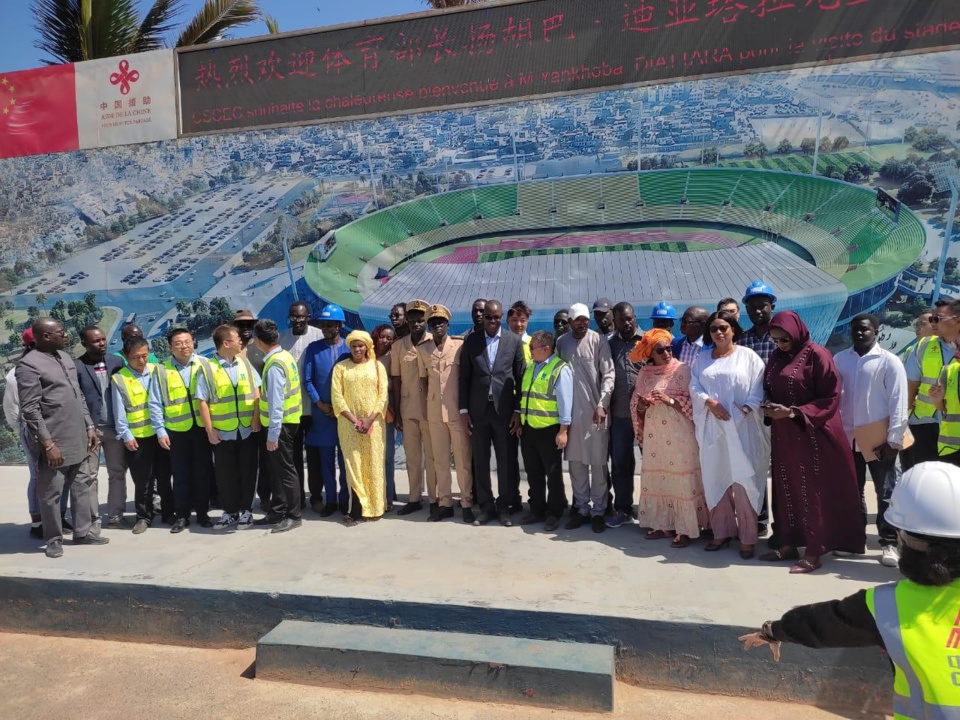 INFRASTRUCTURES SPORTIVES À DAKAR: Yankhoba Diatara a livré le stade de Ngor, visité Yoff et LSS en finition et posé la première pierre du stade de Cambérène INFRASTRUCTURES SPORTIVES À DAKAR: Yankhoba Diatara a livré le stade de Ngor, visité Yoff et LSS en finition et posé la première pierre du stade de Cambérène