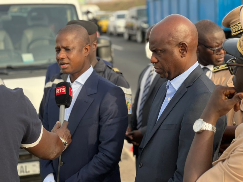 Mansour Faye et Antoine Diome n’ont pas assisté au début du Conseil Mansour Faye et Antoine Diome n’ont pas assisté au début du Conseil