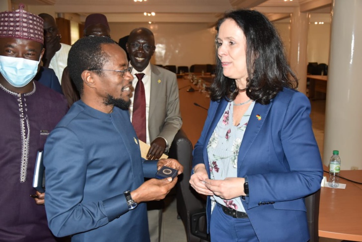 RENCONTRE AVEC LES MEMBRES DE LA COMMISSION DES AFFAIRES JURIDIQUES DU PARLEMENT FÉDÉRAL BUNDESTAG: Abdou Mbow explique aux Allemands ce qui se fait au Sénégal