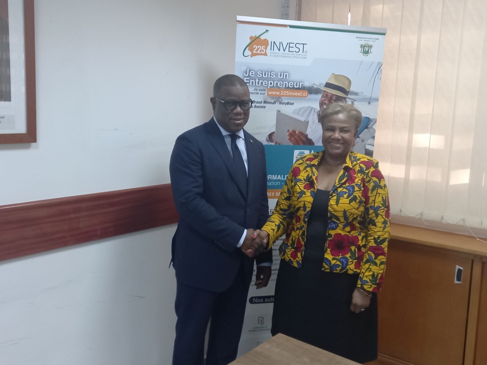 ASSISES DES ENTREPRISES DU CNP: Le Dg de l’Apix Abdoulaye Baldé vante les mérites du Sénégal et appelle les investisseurs à miser sur notre pays ASSISES DES ENTREPRISES DU CNP: Le Dg de l’Apix Abdoulaye Baldé vante les mérites du Sénégal et appelle les investisseurs à miser sur notre pays