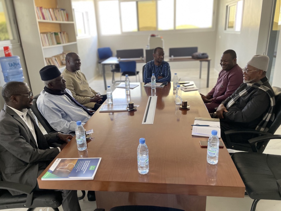 Une délégation de Yewwi reçu par Alioune Tine Une délégation de Yewwi reçu par Alioune Tine