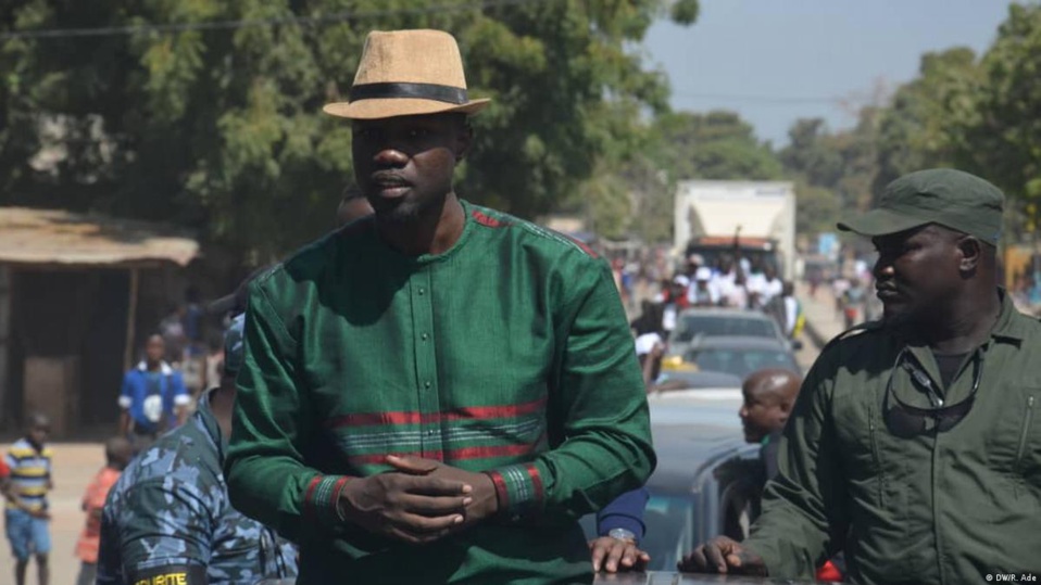 DECLARATION POLITIQUE DES CAMARADES DE MACKY SALL SUR LA SERIE DE MANIFESTATIONS APPELEES PAR YEWWI: L'Apr dénonce le fanatisme et le sectarisme de Sonko et Cie et les accuse de «planifier une guerre civile» DECLARATION POLITIQUE DES CAMARADES DE MACKY SALL SUR LA SERIE DE MANIFESTATIONS APPELEES PAR YEWWI: L'Apr dénonce le fanatisme et le sectarisme de Sonko et Cie et les accuse de «planifier une guerre civile»