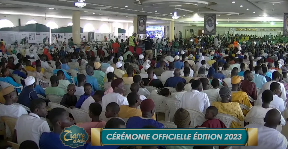ZIARRA GENERALE DE TIVAOUANE: Tivaouane remercie Macky Sall pour la prise en charge médicale du Khalife général ZIARRA GENERALE DE TIVAOUANE: Tivaouane remercie Macky Sall pour la prise en charge médicale du Khalife général