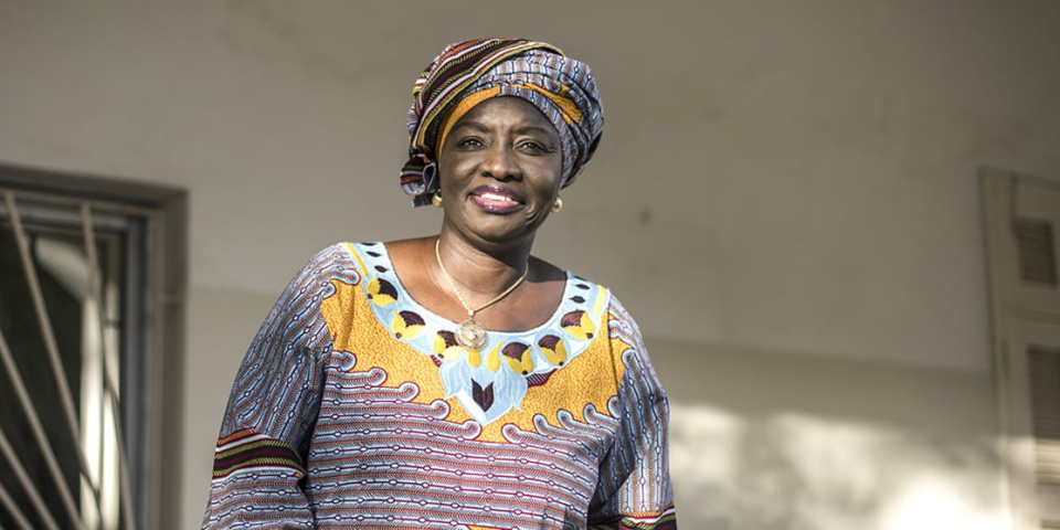 Mimi Touré également Mimi Touré également