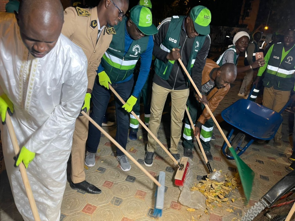 Thiès : Sonaged mobilise 1.000 agents pour une opération de nettoiement nocturne Thiès : Sonaged mobilise 1.000 agents pour une opération de nettoiement nocturne