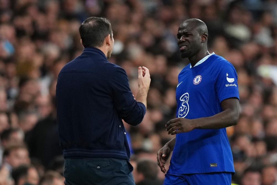 CHELSEA – FRANK LAMPARD : « La blessure de Kalidou Koulibaly est assez sérieuse » CHELSEA – FRANK LAMPARD : « La blessure de Kalidou Koulibaly est assez sérieuse »