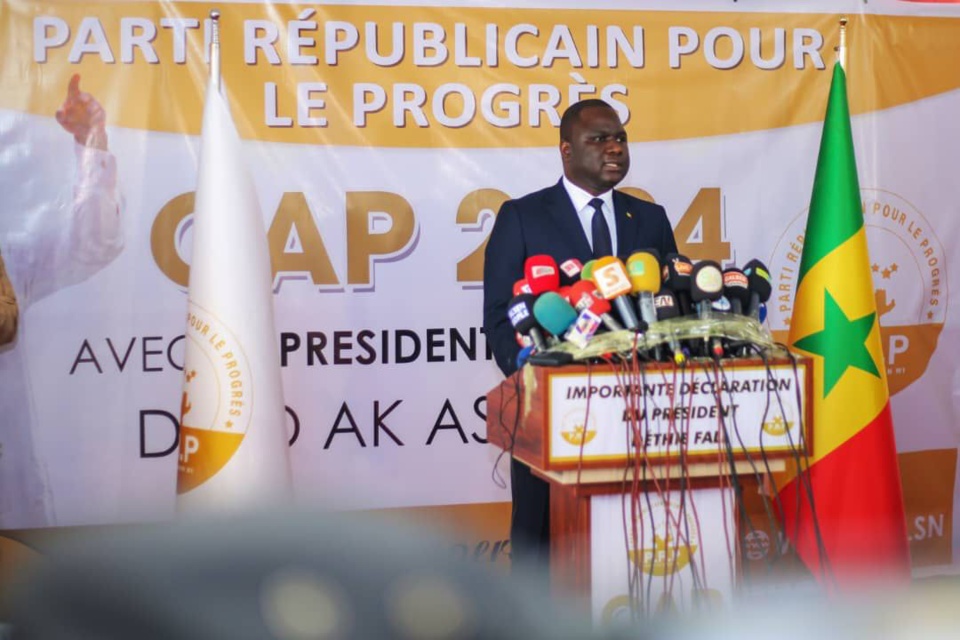 DIALOGUE POLITIQUE : Déthié Fall décline l’invite du Président Macky Sall DIALOGUE POLITIQUE : Déthié Fall décline l’invite du Président Macky Sall
