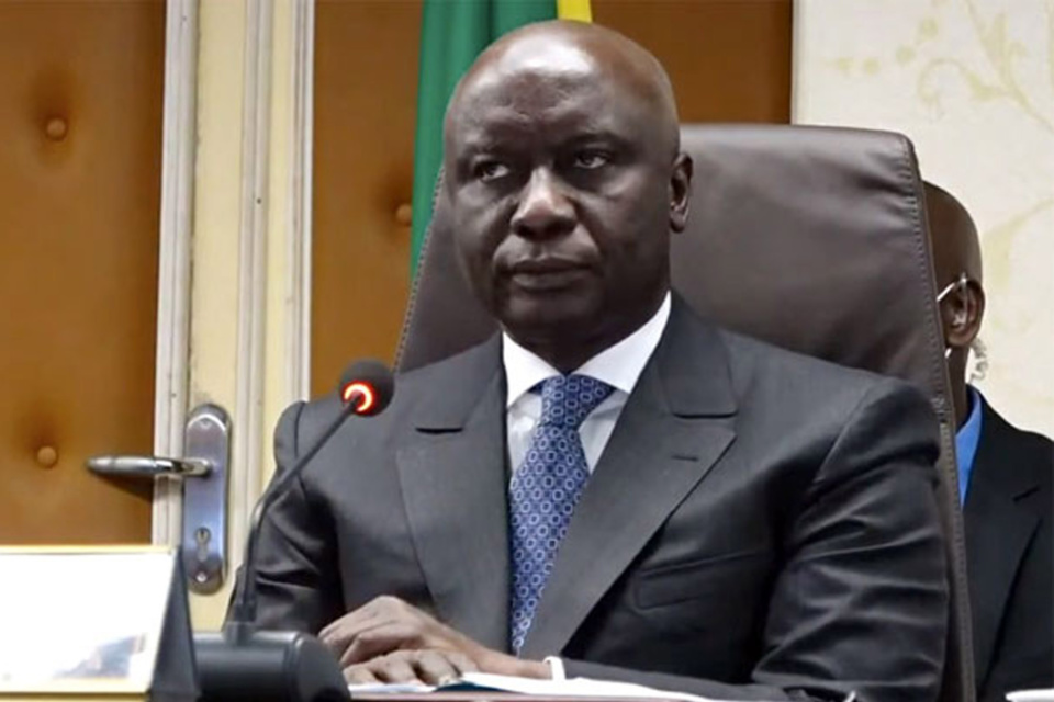 SITUATION POLITIQUE: Idy dit «non» à la 3e candidature, «oui» au dialogue, mais foncièrement contre l’amnistie SITUATION POLITIQUE: Idy dit «non» à la 3e candidature, «oui» au dialogue, mais foncièrement contre l’amnistie