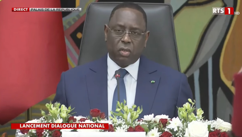 MACKY SALL LORS DE LA CEREMONIE D’OUVERTURE DU DIALOGUE NATIONAL :«Certains acteurs ont choisi de détruire la République, mon devoir est de protéger la République quoi que cela puisse coûter» MACKY SALL LORS DE LA CEREMONIE D’OUVERTURE DU DIALOGUE NATIONAL :«Certains acteurs ont choisi de détruire la République, mon devoir est de protéger la République quoi que cela puisse coûter»