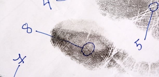 FAUX ET USAGE DE FAUX PRÉSUMÉ A L’AMBASSADE DES USA :Un demandeur de visa à la double identité trahi par ses empreintes digitales