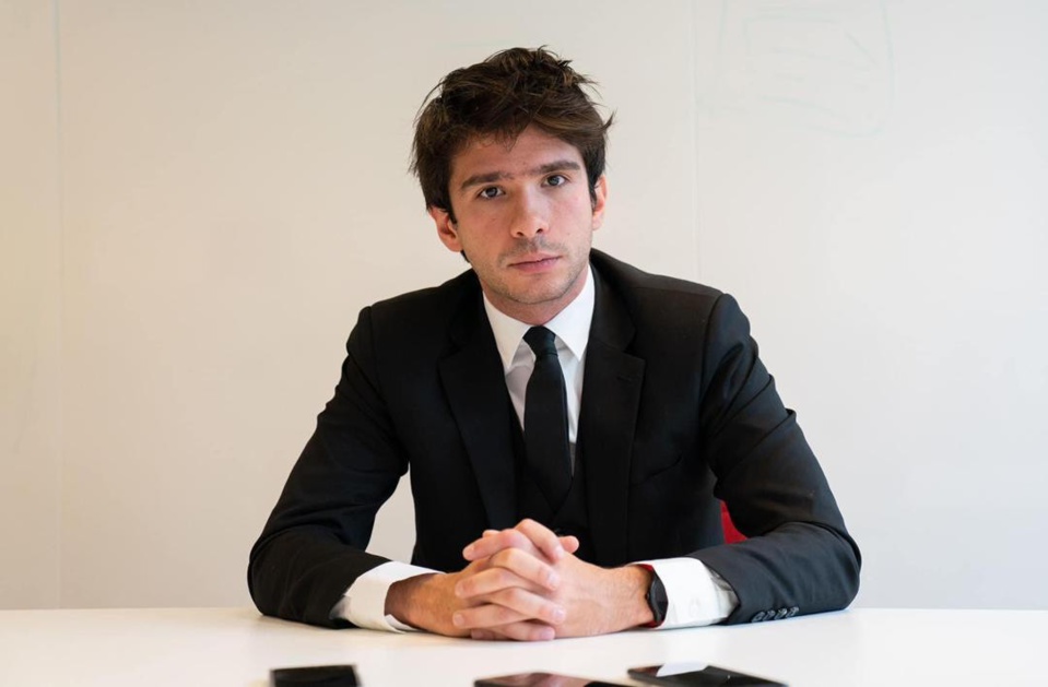 Juan Branco face à la presse à 11 heures Juan Branco face à la presse à 11 heures