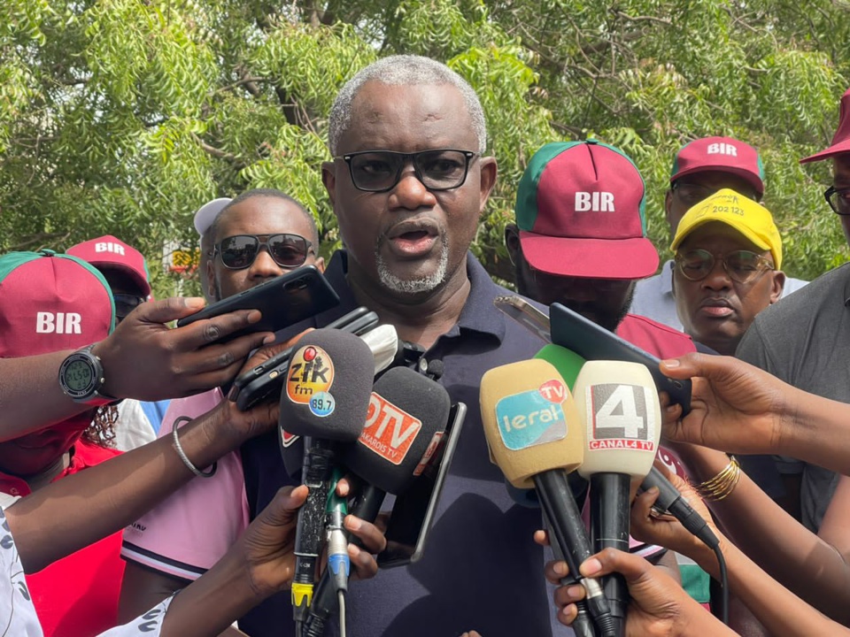 SONAGED a procédé samedi au lancement d’une nouvelle unité de nettoiement dénommée brigade d’intervention rapide max (BIRMAX) SONAGED a procédé samedi au lancement d’une nouvelle unité de nettoiement dénommée brigade d’intervention rapide max (BIRMAX)